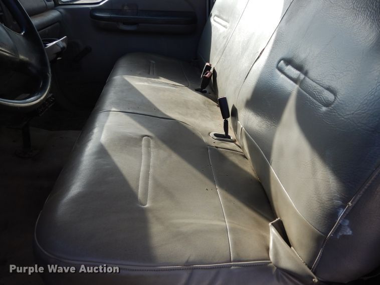 image for item DE4254 2001 Ford F250 Super Duty XL  pickup truck