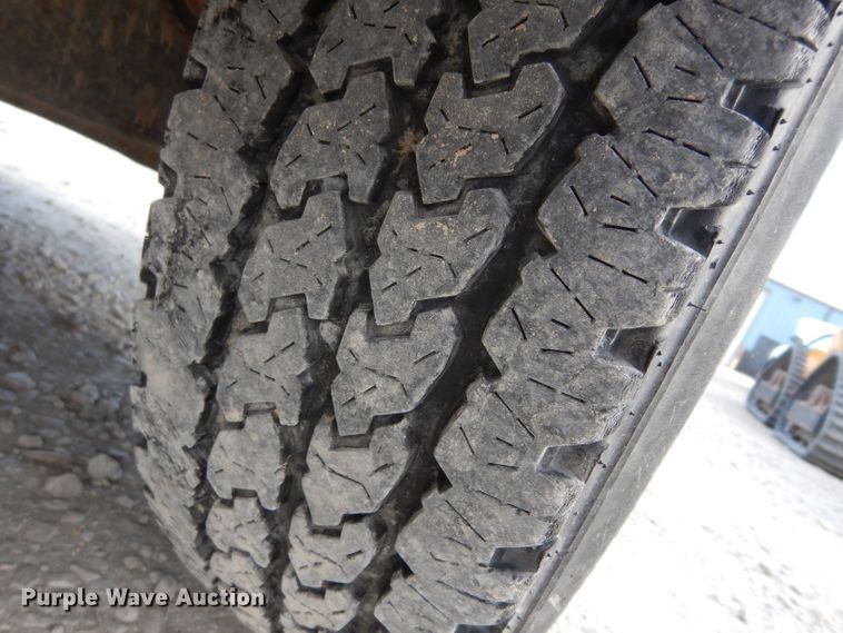 image for item DE4254 2001 Ford F250 Super Duty XL  pickup truck