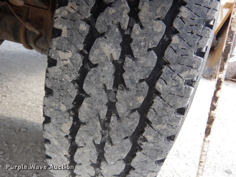 image for item DE4254 2001 Ford F250 Super Duty XL  pickup truck