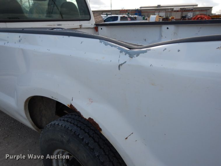 image for item DE4254 2001 Ford F250 Super Duty XL  pickup truck