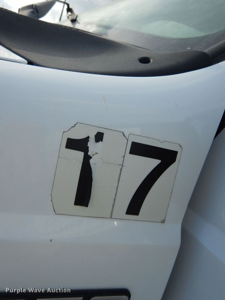 image for item DE4254 2001 Ford F250 Super Duty XL  pickup truck