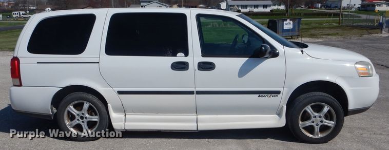 image for item DF3036 2005 Chevrolet Uplander  handicap accessible van