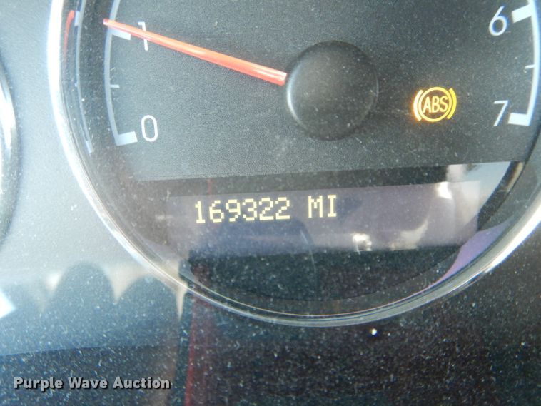 image for item DF3036 2005 Chevrolet Uplander  handicap accessible van