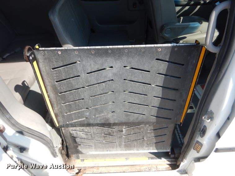 image for item DF3036 2005 Chevrolet Uplander  handicap accessible van