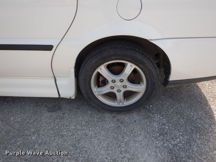 image for item DF3036 2005 Chevrolet Uplander  handicap accessible van