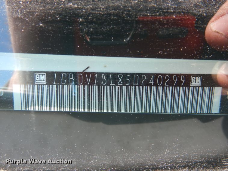 image for item DF3036 2005 Chevrolet Uplander  handicap accessible van