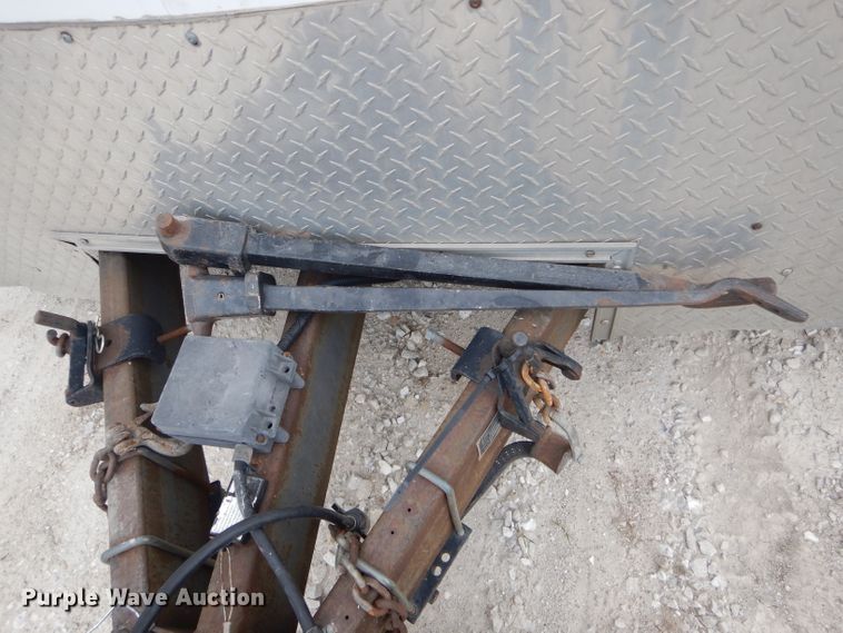 image for item DF3038 2006 Haul Mark enclosed cargo trailer