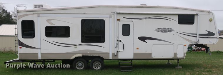 image for item DF5120 2007 Montana Mountaineer 344RET  camper
