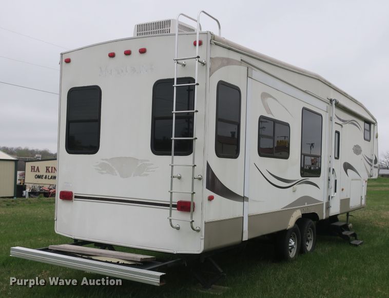 image for item DF5120 2007 Montana Mountaineer 344RET  camper