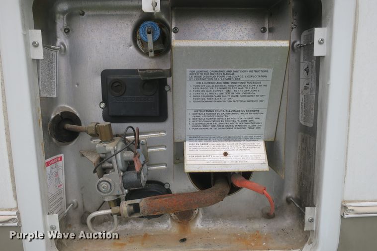 image for item DF5120 2007 Montana Mountaineer 344RET  camper