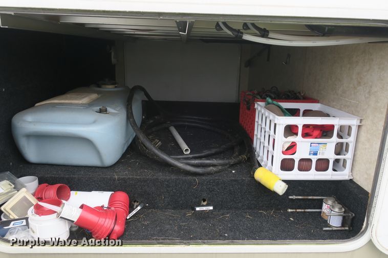 image for item DF5120 2007 Montana Mountaineer 344RET  camper