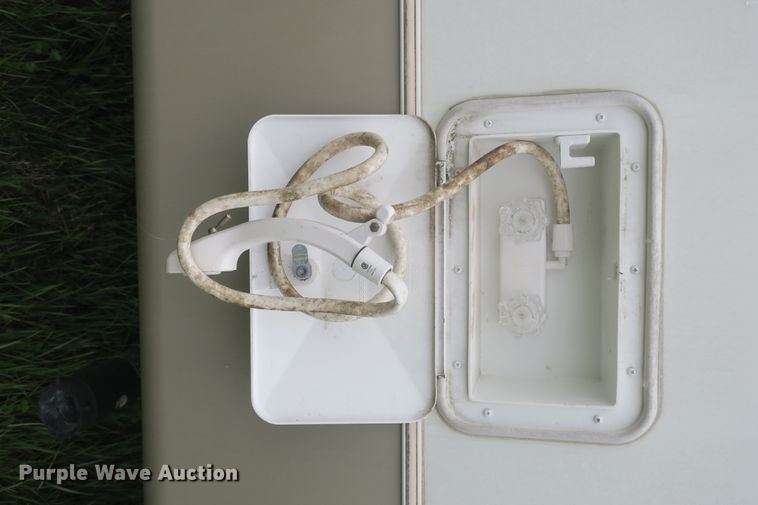 image for item DF5120 2007 Montana Mountaineer 344RET  camper