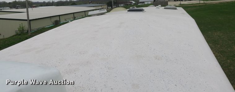 image for item DF5120 2007 Montana Mountaineer 344RET  camper