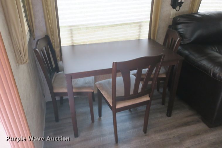 image for item DF5120 2007 Montana Mountaineer 344RET  camper