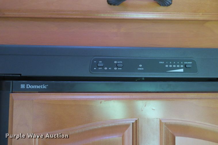 image for item DF5120 2007 Montana Mountaineer 344RET  camper