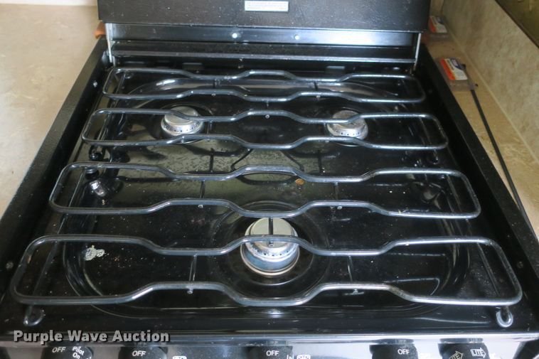 image for item DF5120 2007 Montana Mountaineer 344RET  camper