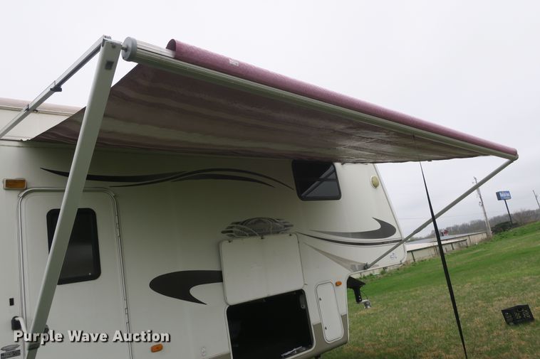 image for item DF5120 2007 Montana Mountaineer 344RET  camper