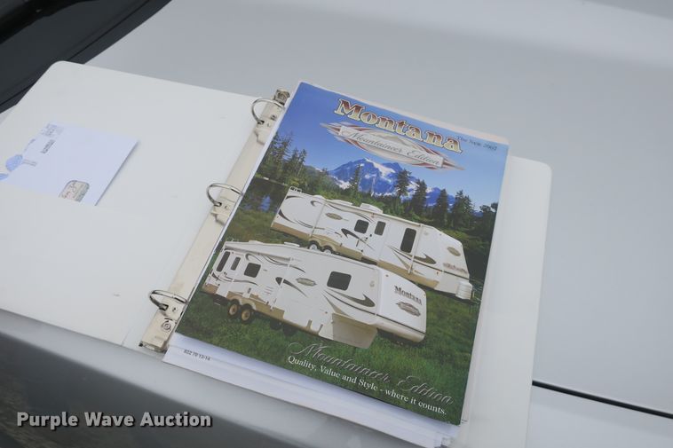 image for item DF5120 2007 Montana Mountaineer 344RET  camper