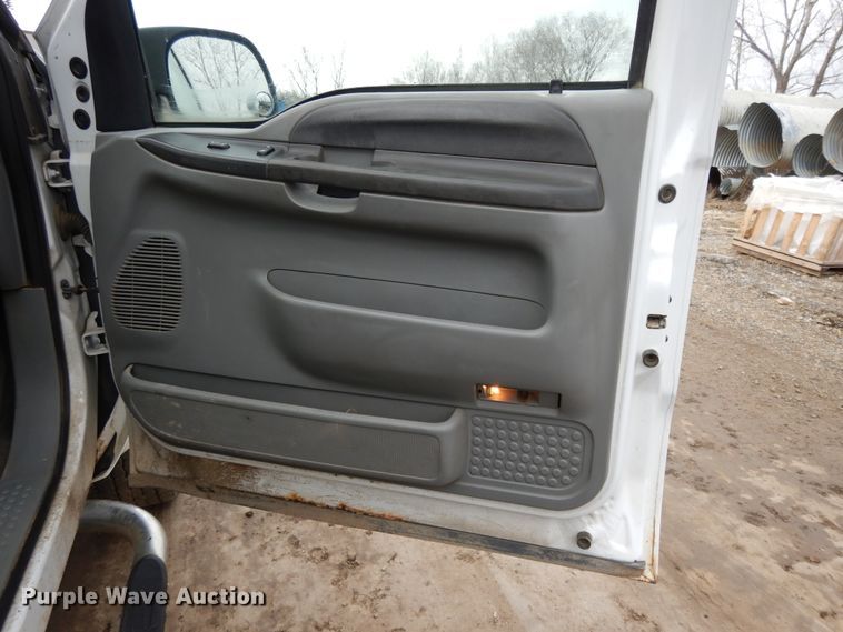 image for item DF6021 2002 Ford F250 Super Duty  pickup truck