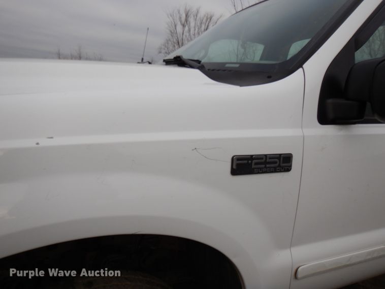 image for item DF6021 2002 Ford F250 Super Duty  pickup truck