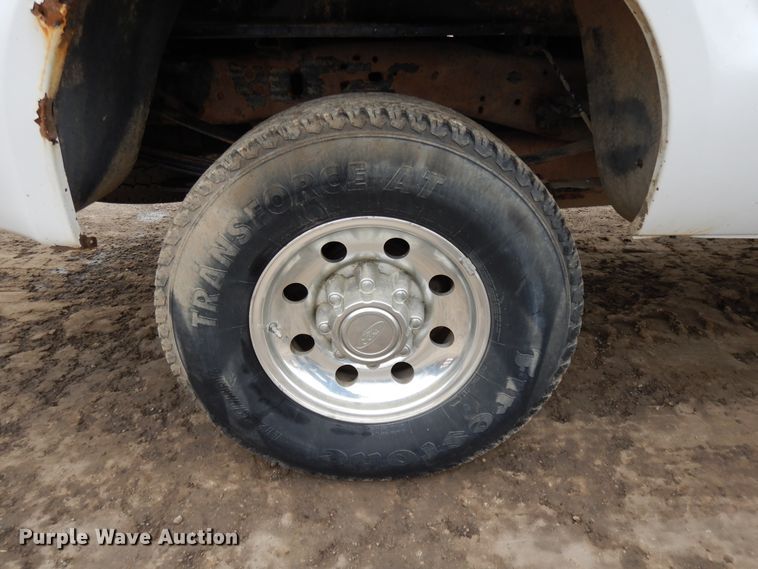 image for item DF6021 2002 Ford F250 Super Duty  pickup truck