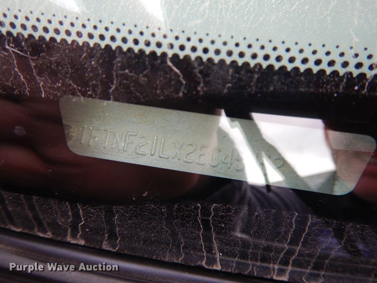 image for item DF6021 2002 Ford F250 Super Duty  pickup truck