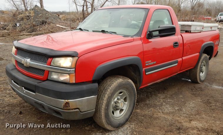 image for item DF6023 2004 Chevrolet Silverado 2500HD  3/4 or 1 ton pickup or van