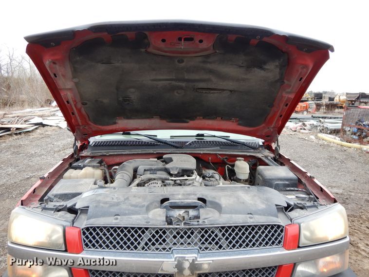 image for item DF6023 2004 Chevrolet Silverado 2500HD  3/4 or 1 ton pickup or van