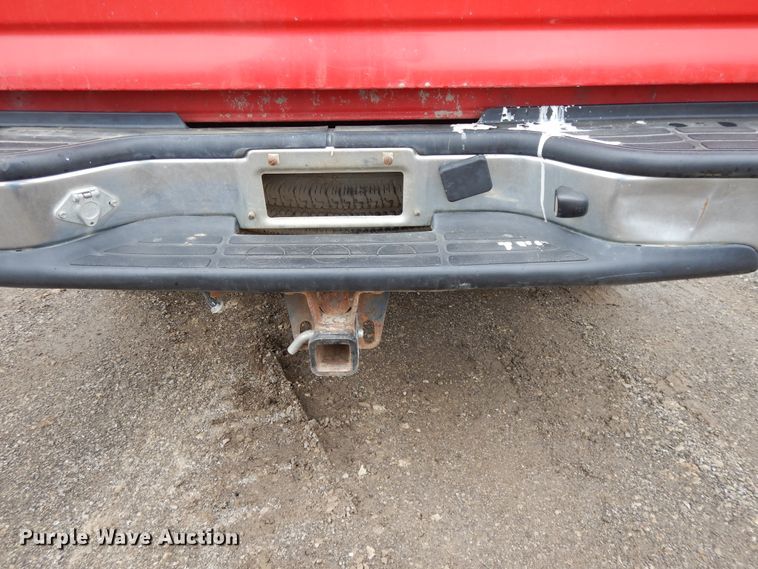 image for item DF6023 2004 Chevrolet Silverado 2500HD  3/4 or 1 ton pickup or van