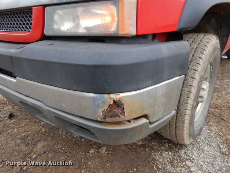 image for item DF6023 2004 Chevrolet Silverado 2500HD  3/4 or 1 ton pickup or van