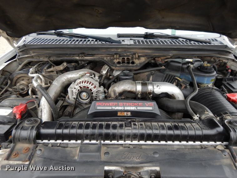 image for item DF6036 2004 Ford F350 Super Duty  utility bed pickup truck