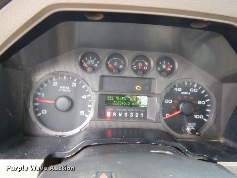 image for item DF6037 2008 Ford F450 Super Duty XL utility bed truck