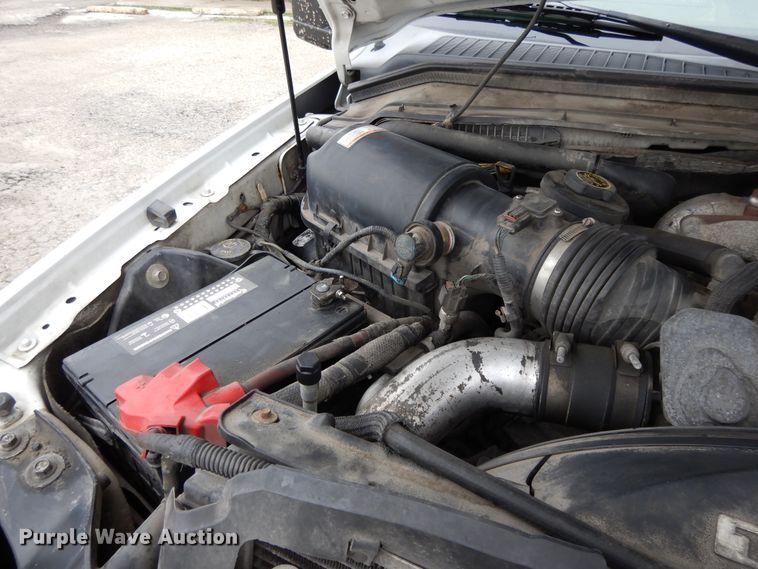 image for item DF6037 2008 Ford F450 Super Duty XL utility bed truck