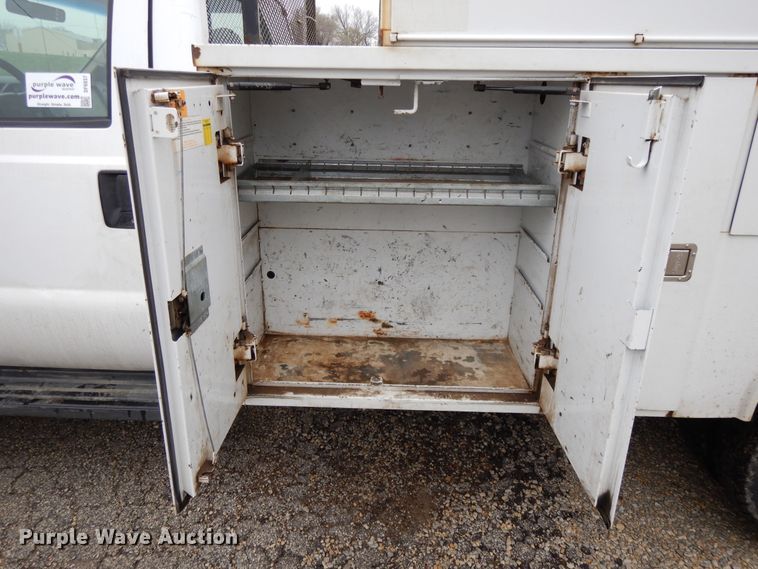image for item DF6037 2008 Ford F450 Super Duty XL utility bed truck