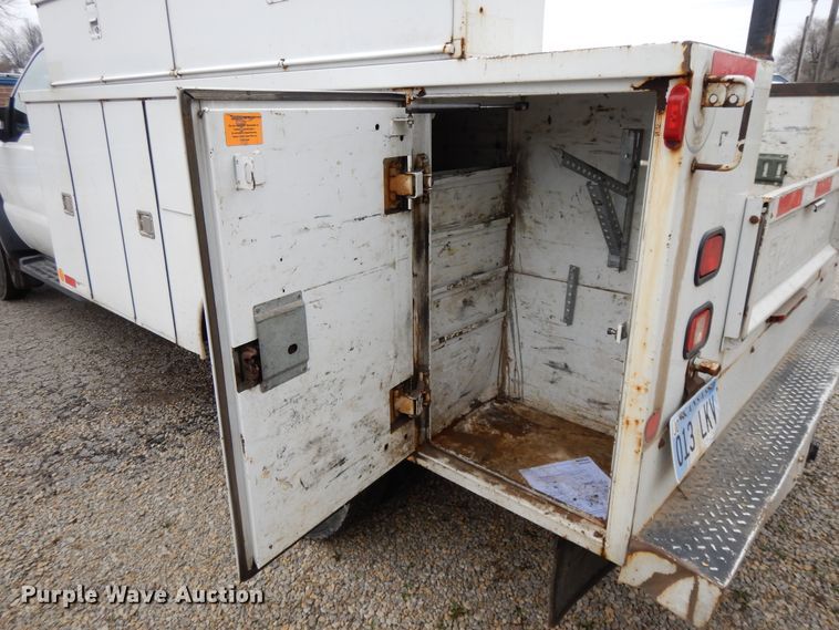 image for item DF6037 2008 Ford F450 Super Duty XL utility bed truck