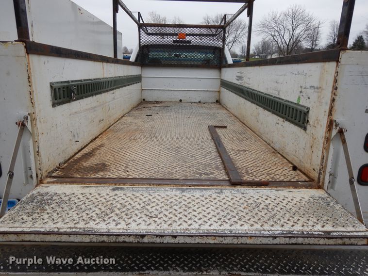 image for item DF6037 2008 Ford F450 Super Duty XL utility bed truck