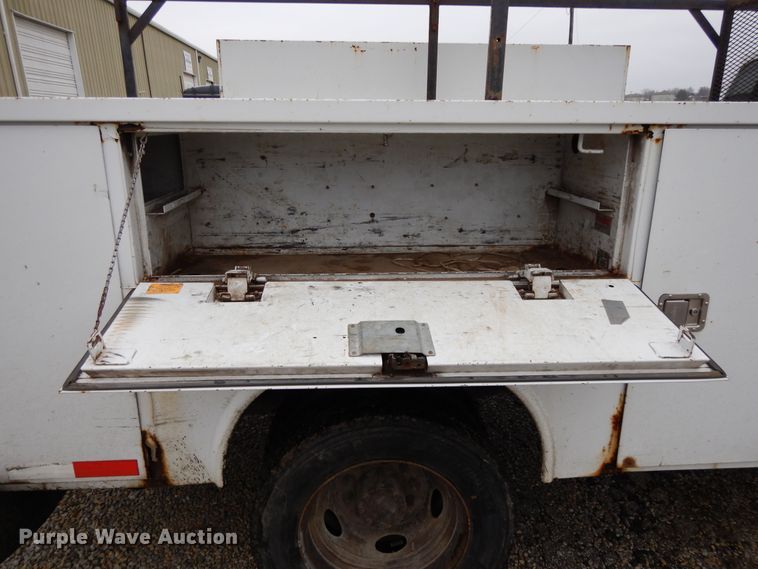 image for item DF6037 2008 Ford F450 Super Duty XL utility bed truck