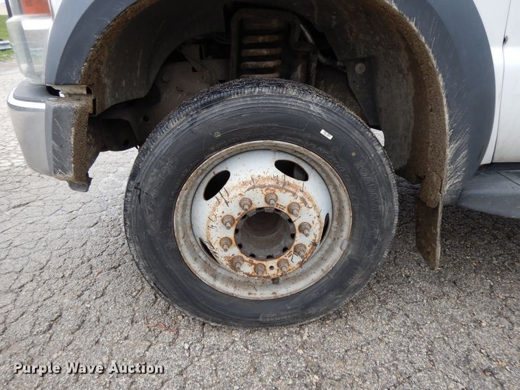 image for item DF6037 2008 Ford F450 Super Duty XL utility bed truck