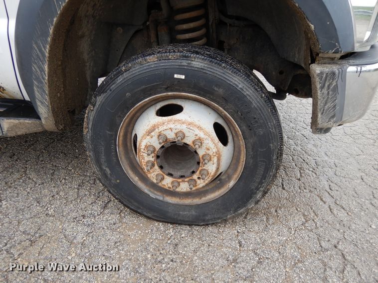 image for item DF6037 2008 Ford F450 Super Duty XL utility bed truck