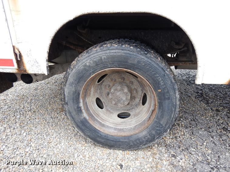 image for item DF6037 2008 Ford F450 Super Duty XL utility bed truck