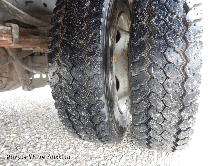 image for item DF6037 2008 Ford F450 Super Duty XL utility bed truck