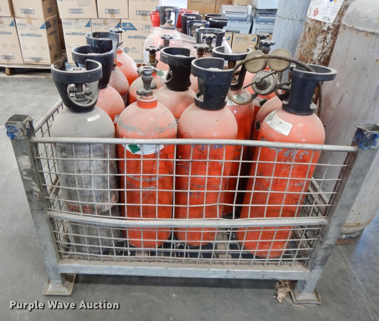 image for item DF6039 Tanks