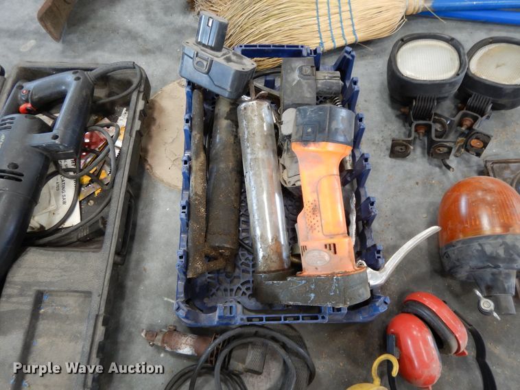 image for item DF6042 Tools