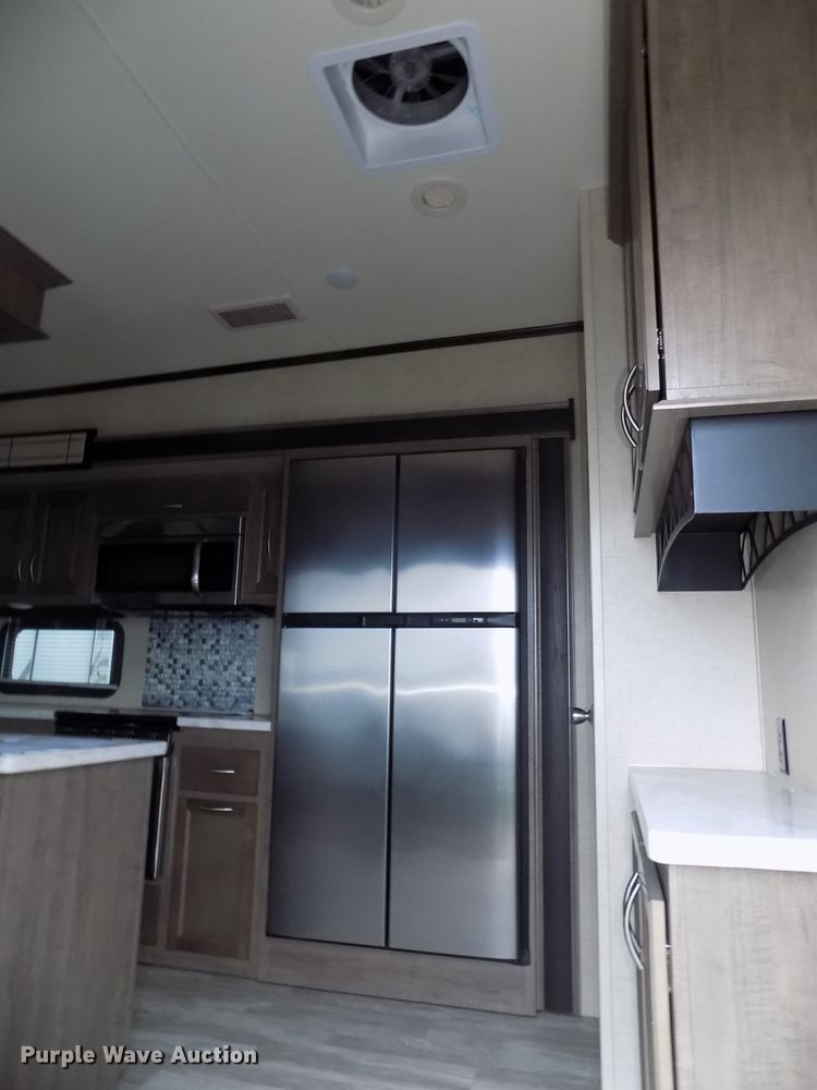 image for item DG2559 2017 KZ Durango Gold 370RLT  camper