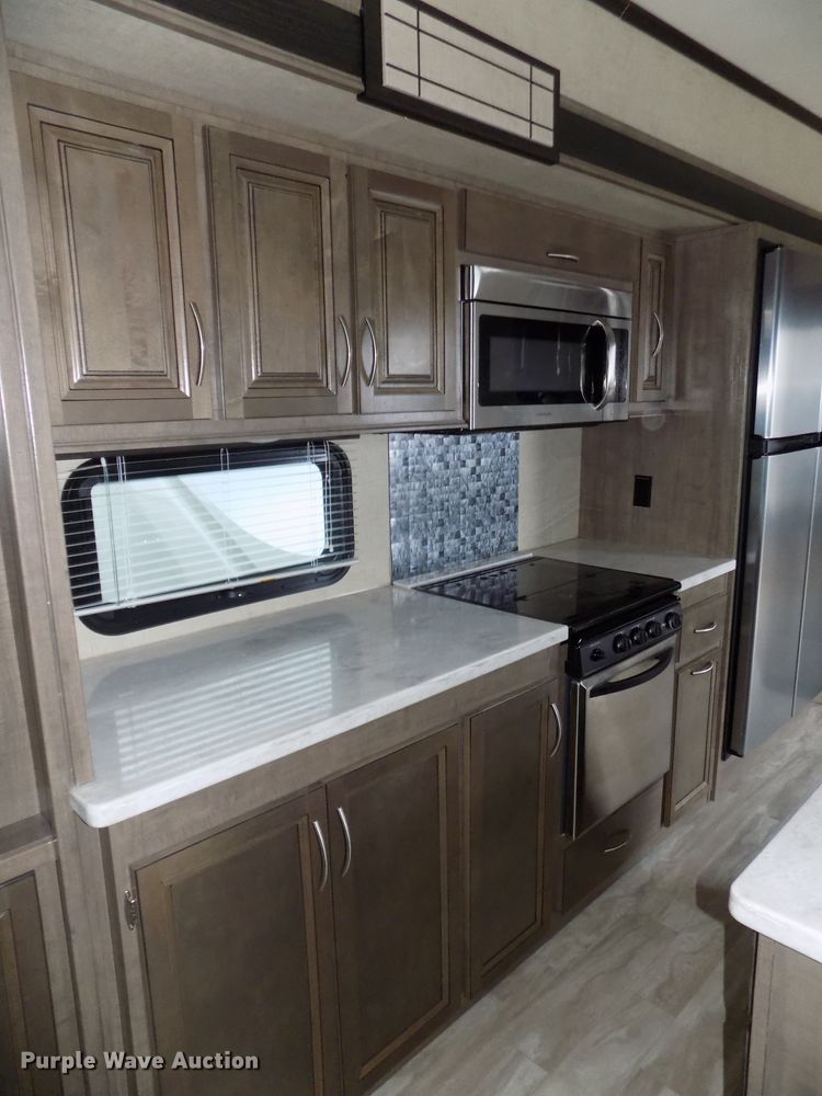 image for item DG2559 2017 KZ Durango Gold 370RLT  camper