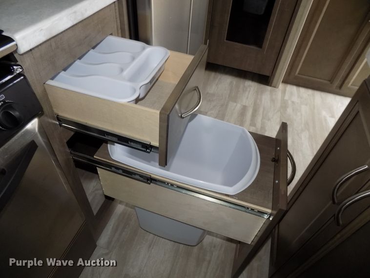 image for item DG2559 2017 KZ Durango Gold 370RLT  camper