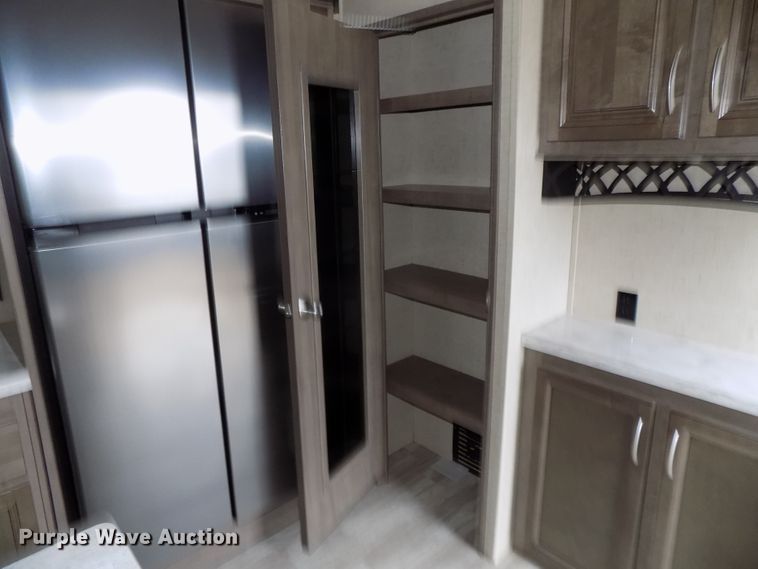 image for item DG2559 2017 KZ Durango Gold 370RLT  camper