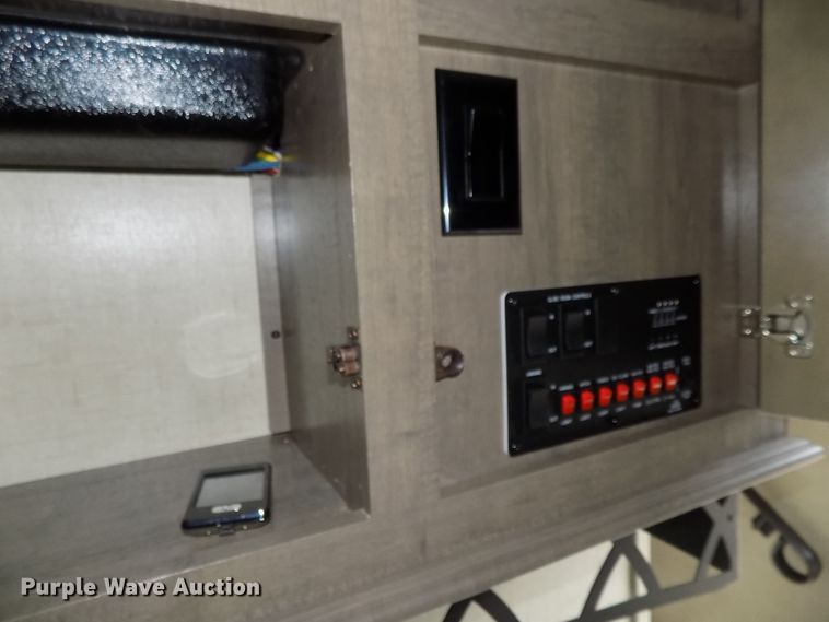 image for item DG2559 2017 KZ Durango Gold 370RLT  camper