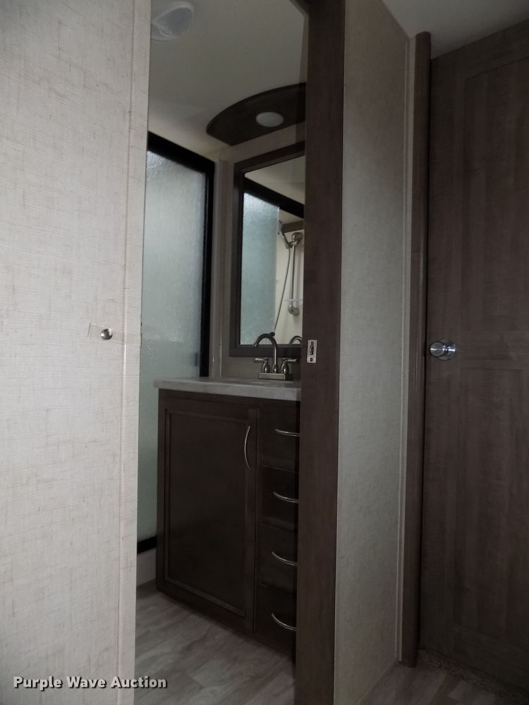 image for item DG2559 2017 KZ Durango Gold 370RLT  camper