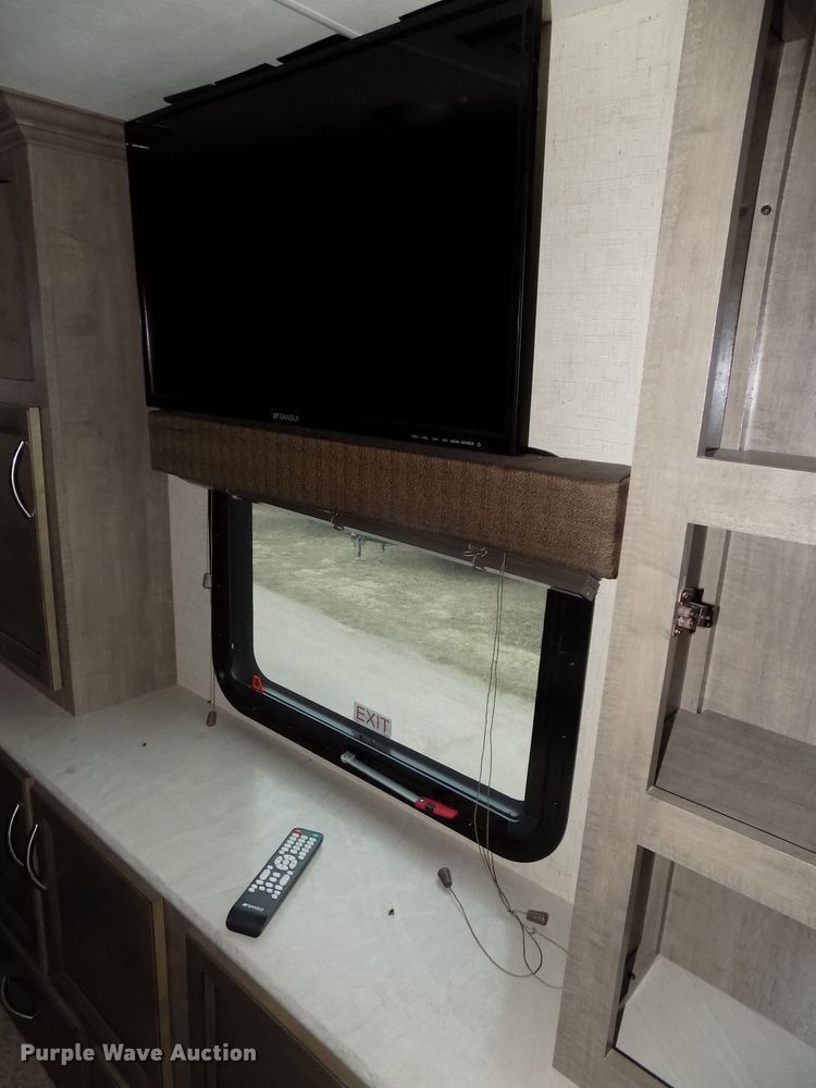 image for item DG2559 2017 KZ Durango Gold 370RLT  camper